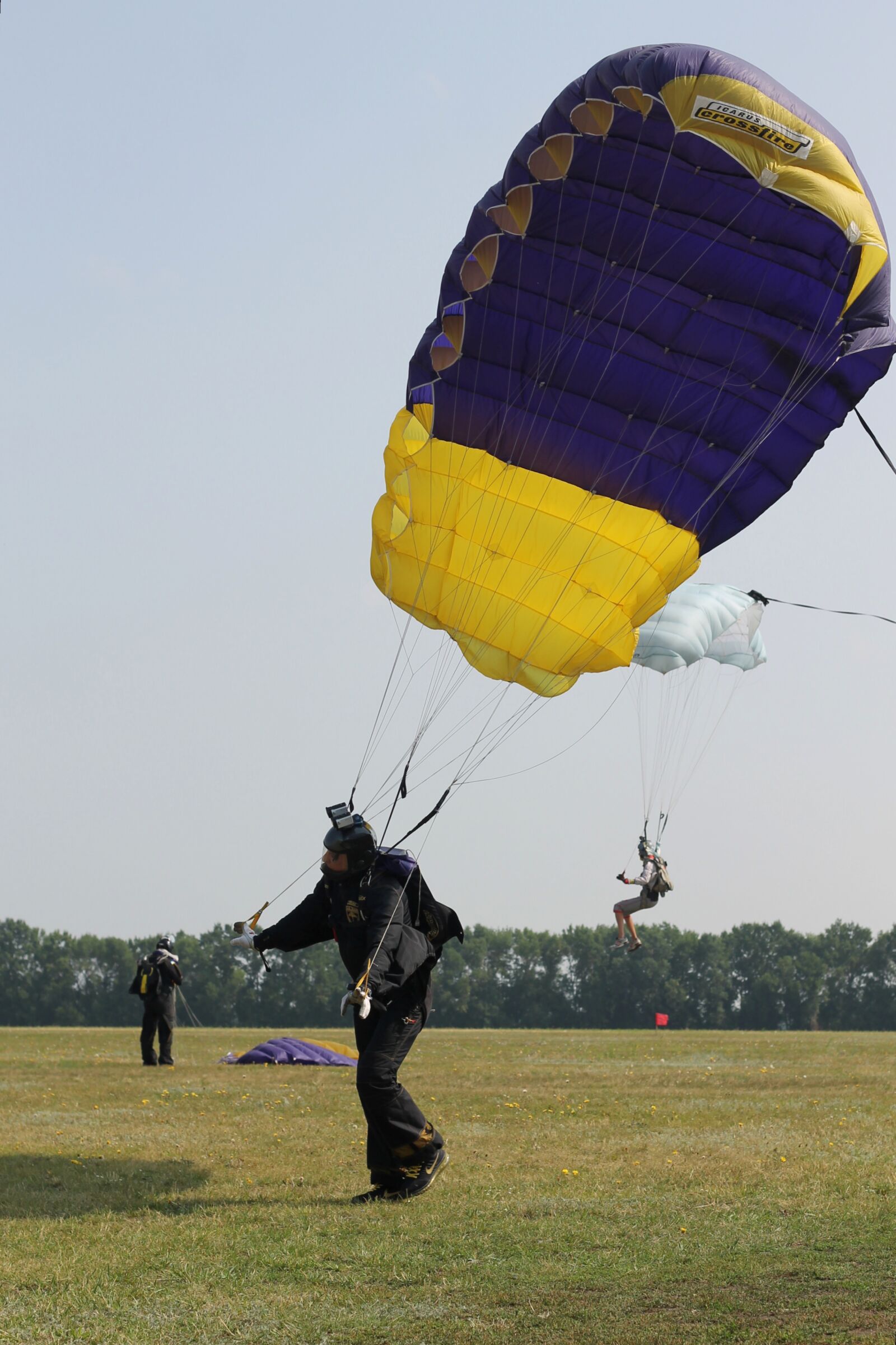 Canon EOS 1100D (EOS Rebel T3 / EOS Kiss X50) sample photo. Parachute, skidiving, extreme photography