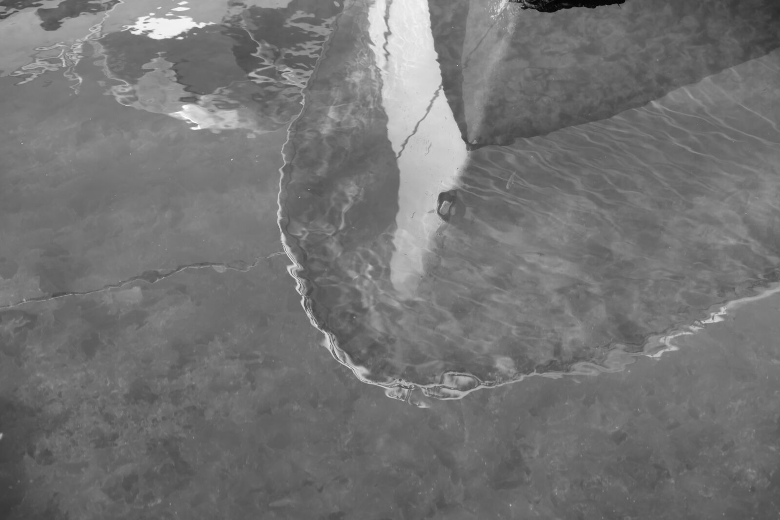 Fujifilm X-T2 sample photo. Boat, mirroring, water photography