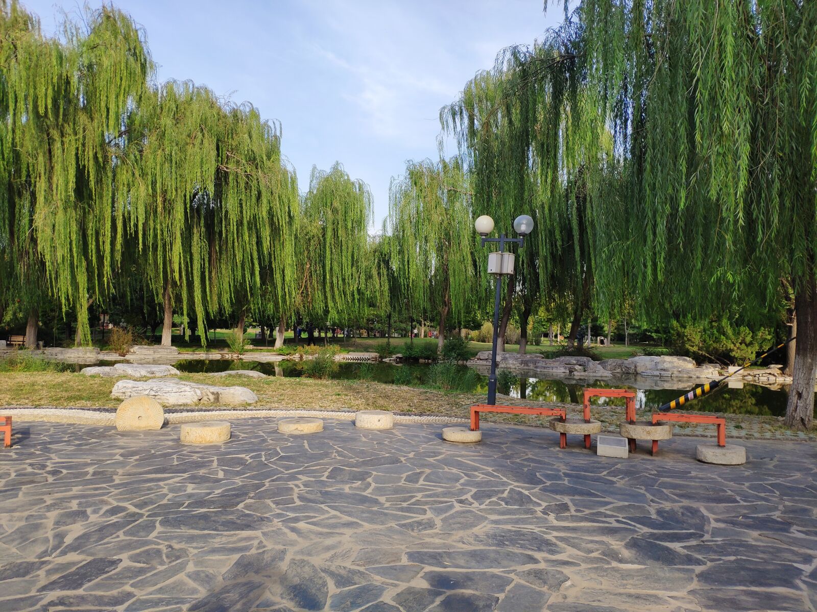 Xiaomi MI 8 sample photo. China, beijing, park photography