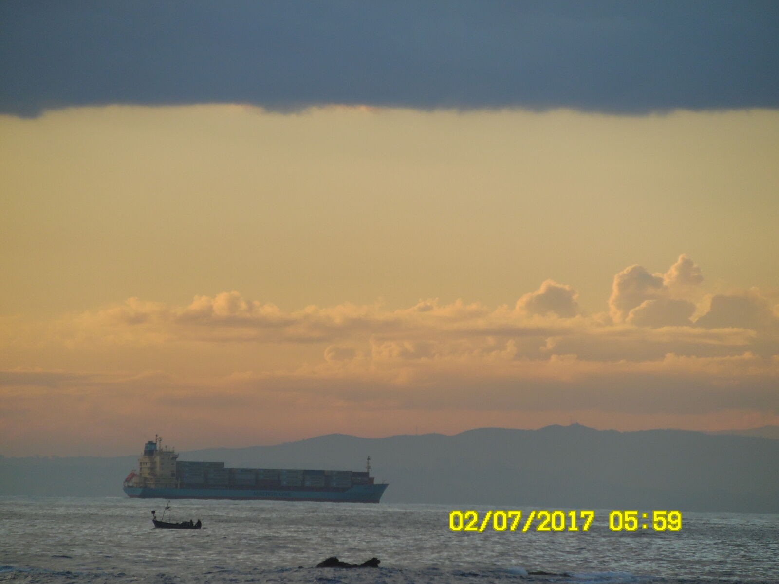 Samsung WB1100F/WB1101F/WB1102F sample photo