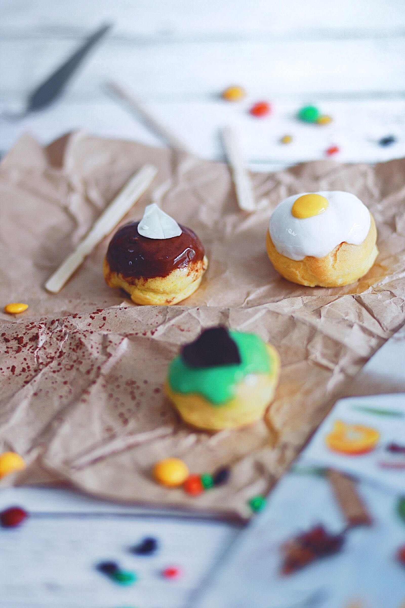Canon EF 85mm F1.8 USM sample photo. Choux, cream, cake photography