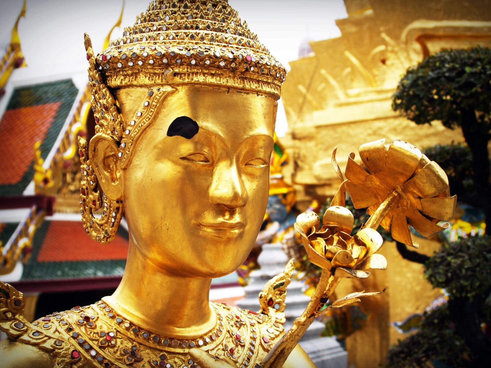 Olympus E-300 (EVOLT E-300) sample photo. Giant, isolated, thailand photography