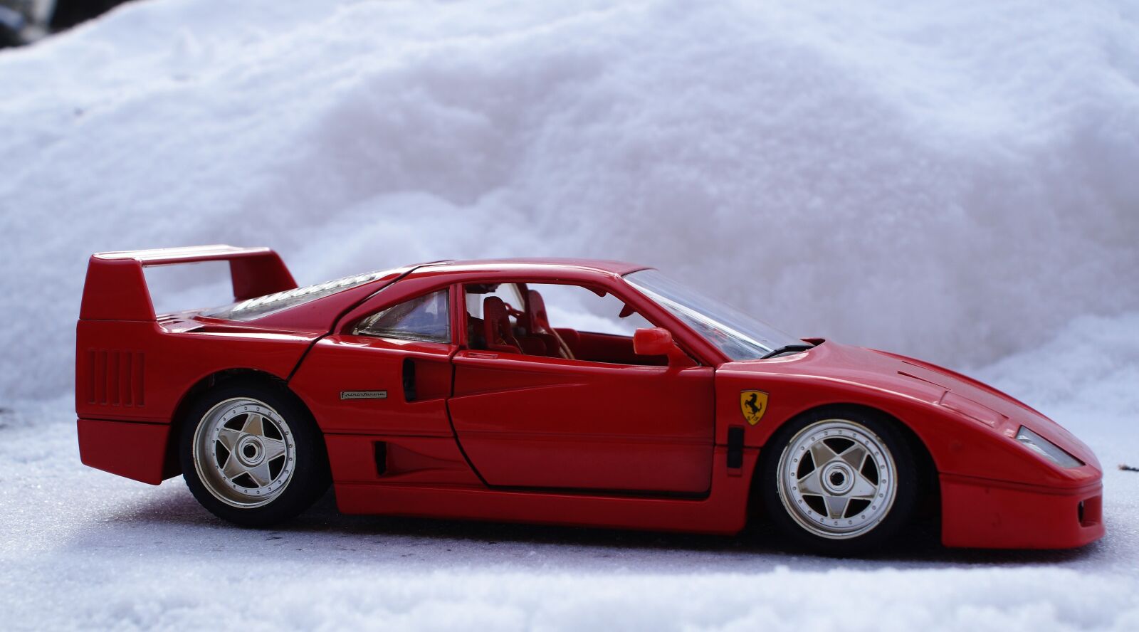 Sony DT 18-70mm F3.5-5.6 sample photo. Model car, auto, ferrari photography
