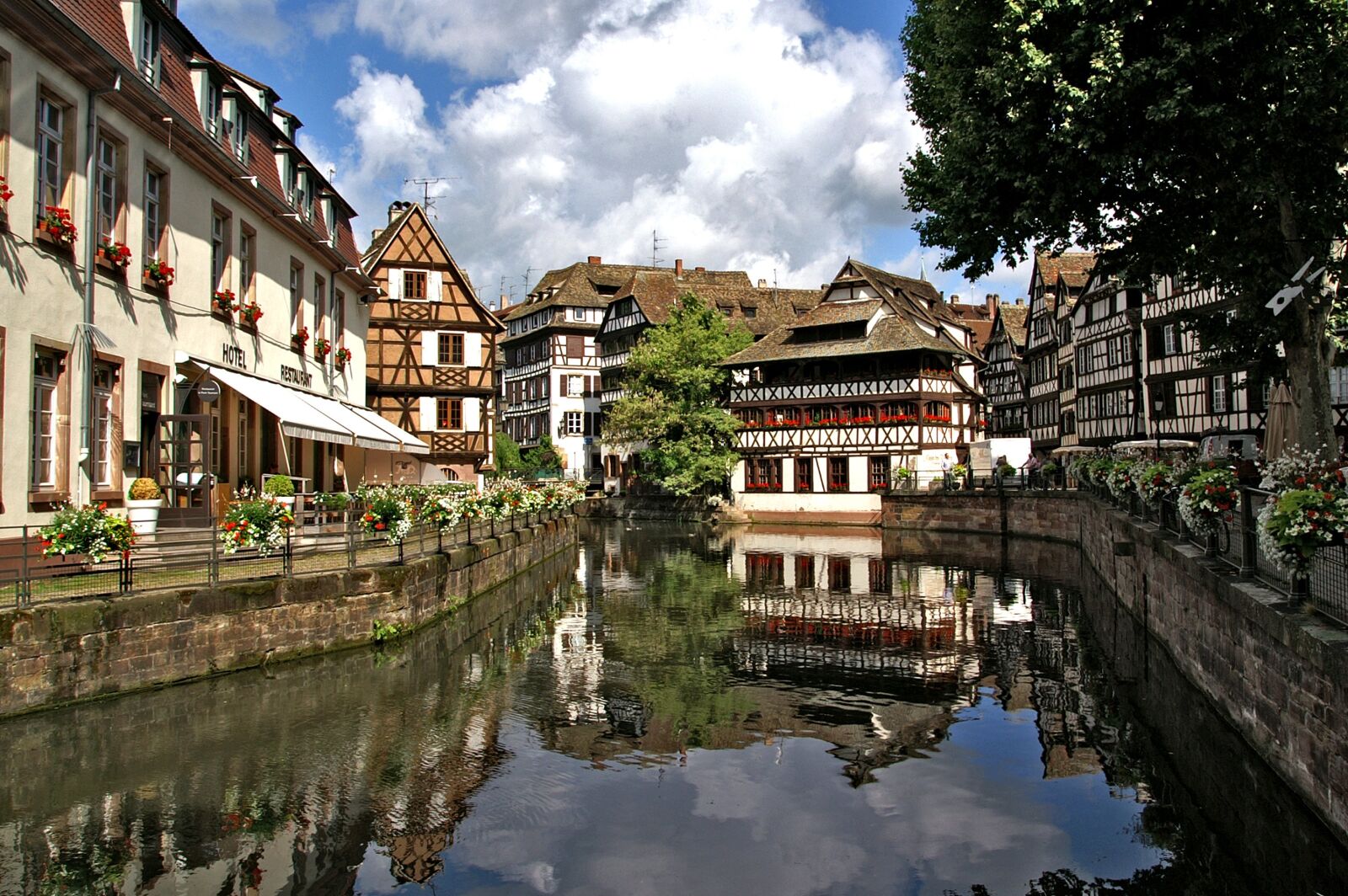 KONICA MINOLTA DYNAX 7D sample photo. Strasbourg, france, alsace photography