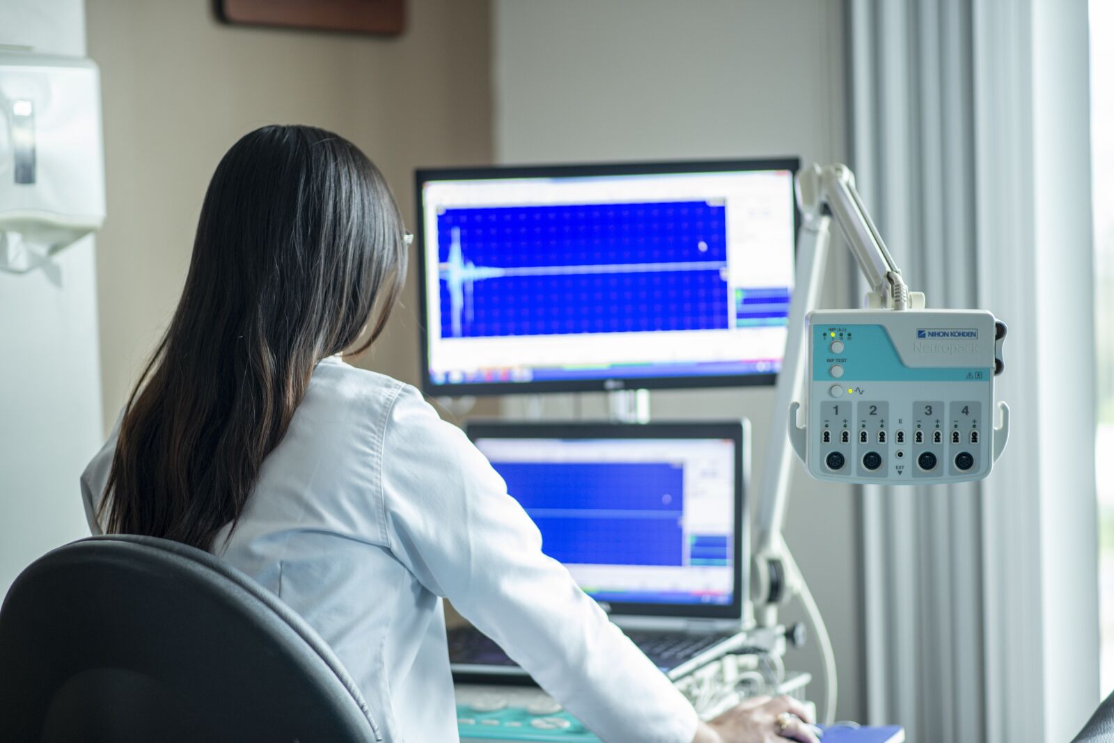 Nikon D600 sample photo. Medical equipment, medicine, lab photography