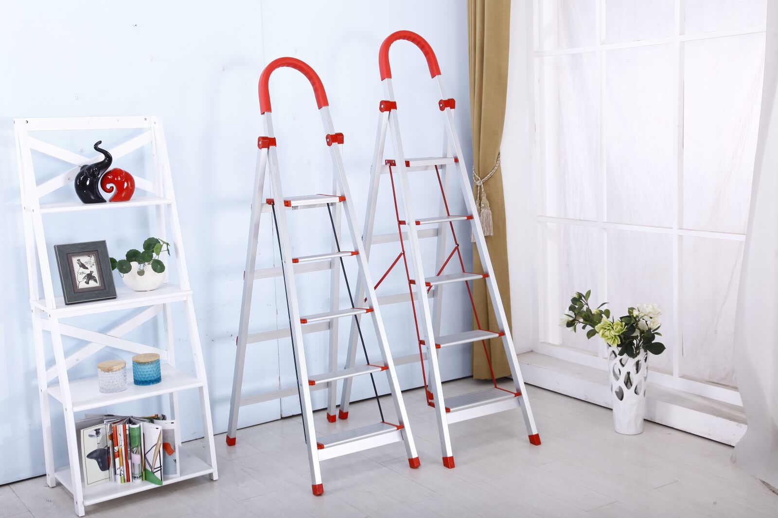 Canon EOS 5D Mark II sample photo. Folding ladder, stainless steel photography