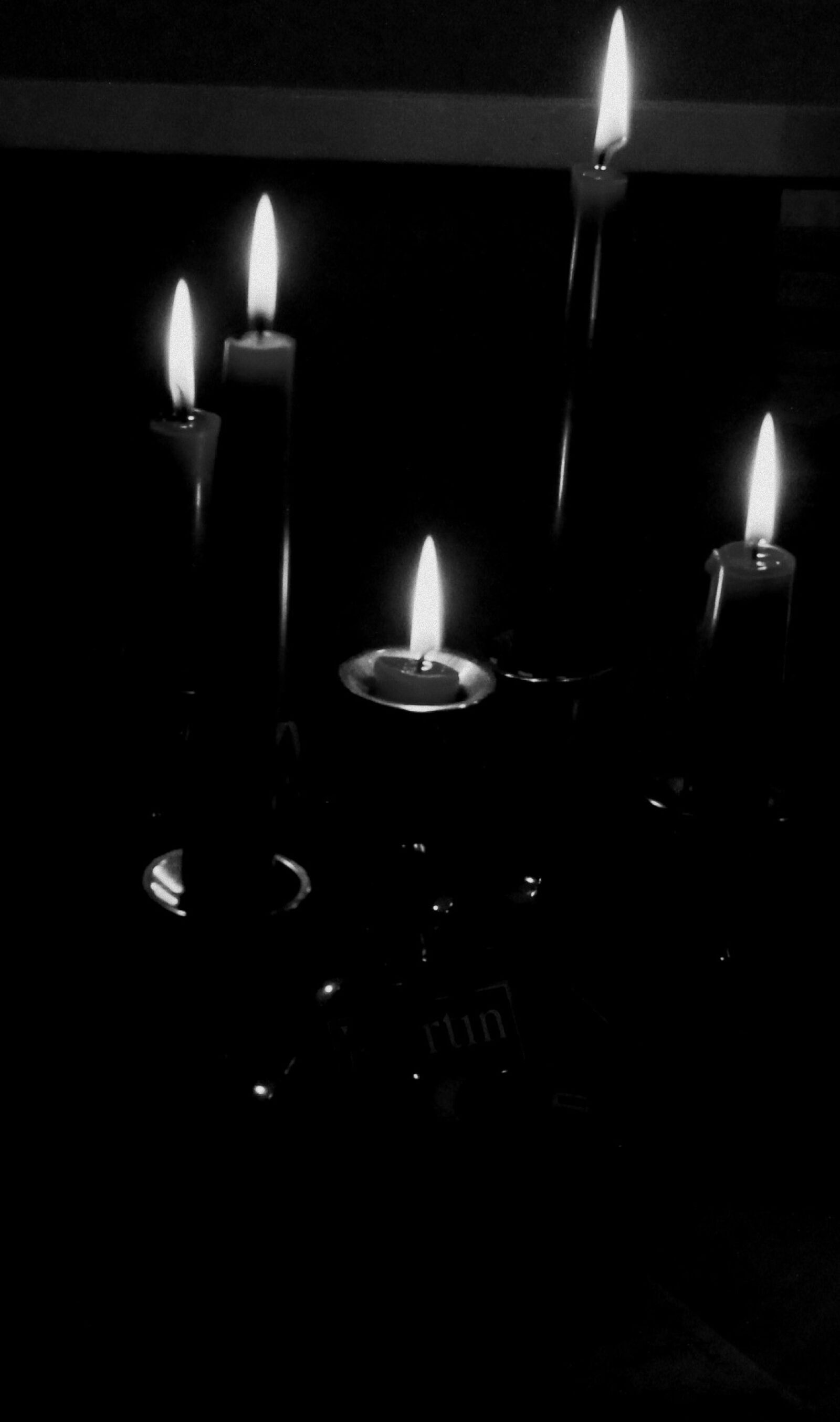 Canon EOS 1100D (EOS Rebel T3 / EOS Kiss X50) sample photo. Light, candles, black photography