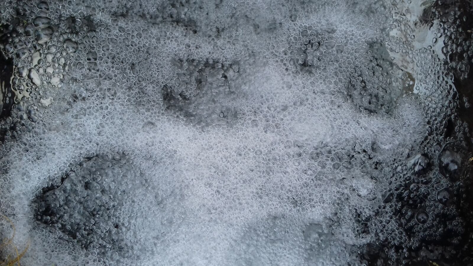 Samsung Galaxy J3(2016) sample photo. Water flow, flows, bubbles photography