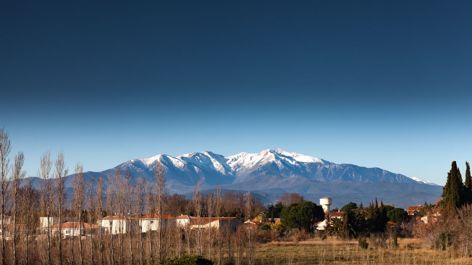Canon EOS 5D Mark II sample photo. Pyr n es, canigou photography