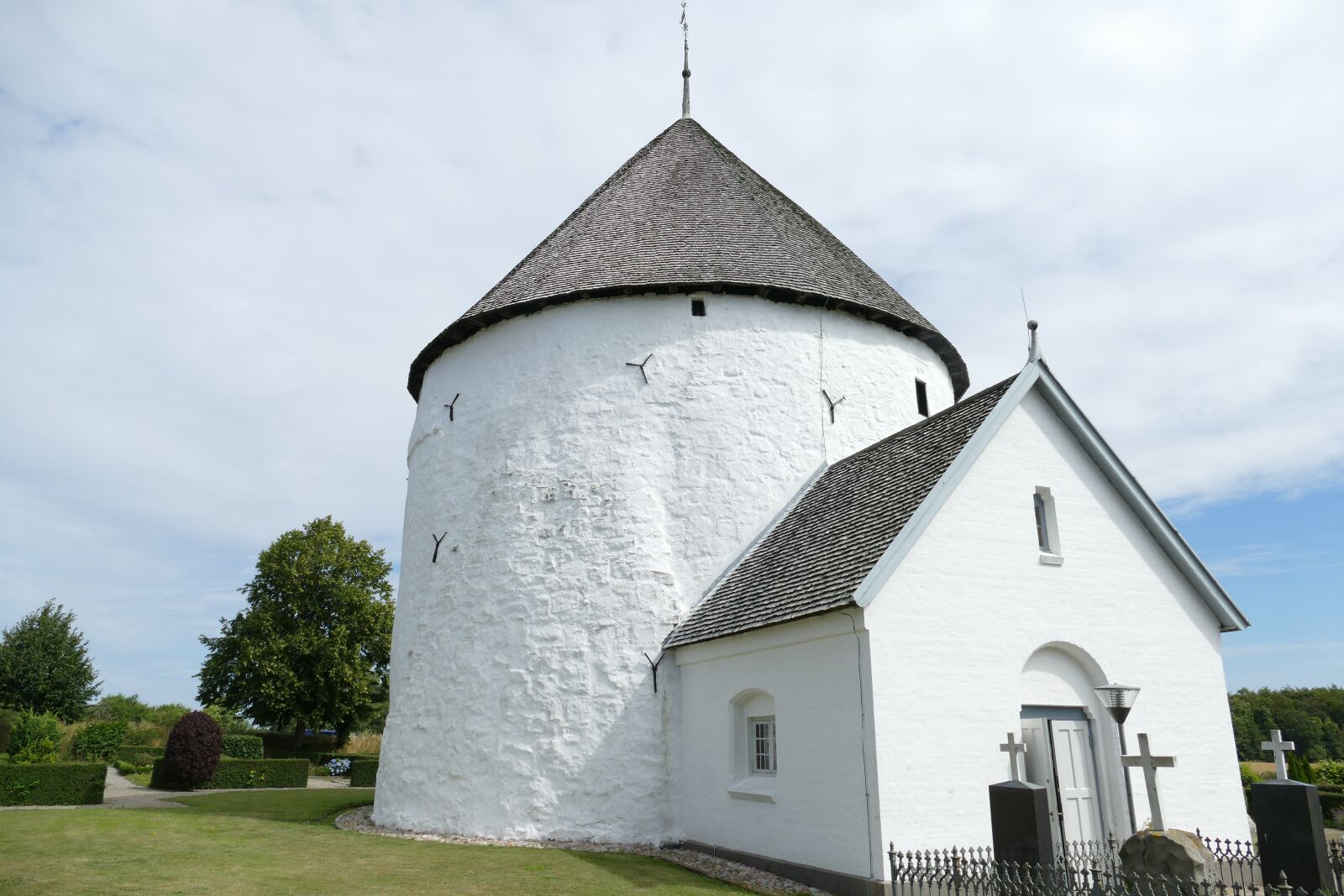 Panasonic Lumix DMC-FZ1000 sample photo. Church, tower, building photography