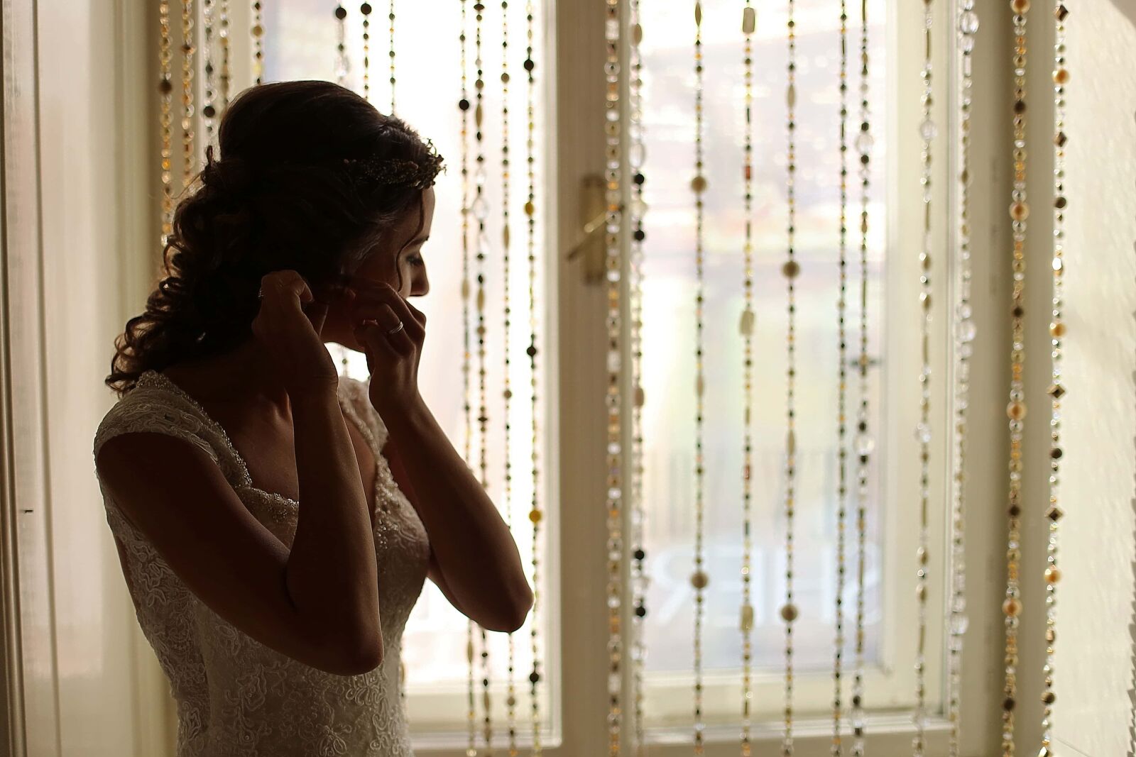 Canon EOS 6D + Canon EF 50mm F1.4 USM sample photo. Wedding dress, bride, salon photography