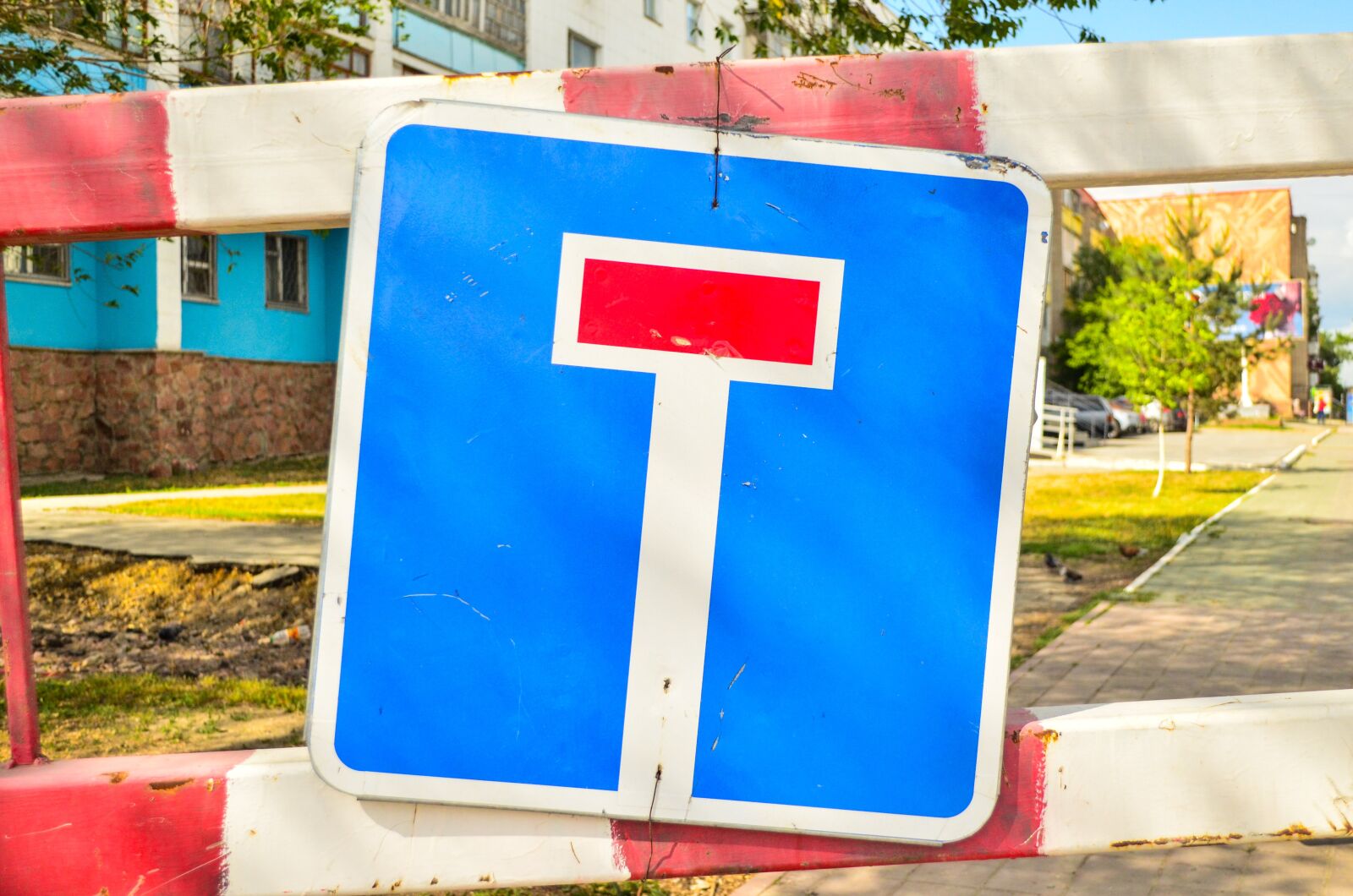 Nikon D5100 sample photo. Dead end, road close photography