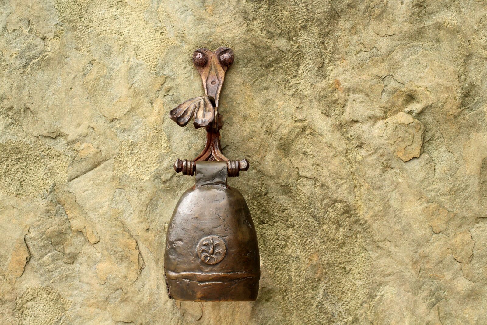 Canon EOS 1200D (EOS Rebel T5 / EOS Kiss X70 / EOS Hi) sample photo. Ringtone, ringtone pastoral, decoration photography