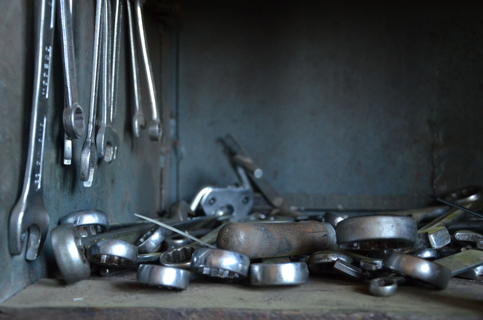 Nikon D7000 sample photo. Steel, stainless steel, chrome photography