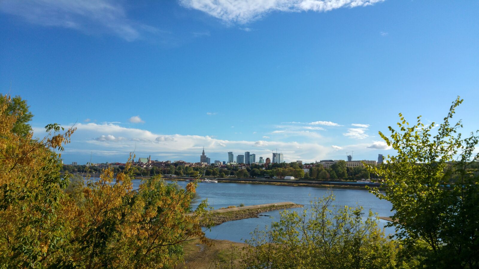 LG G4 sample photo. Warsaw, wisla, panorama photography