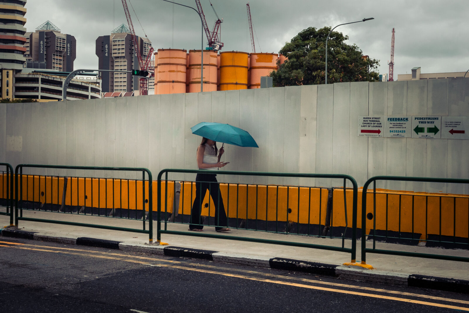 Canon EOS RP sample photo. Umbrella mystery - kampong photography
