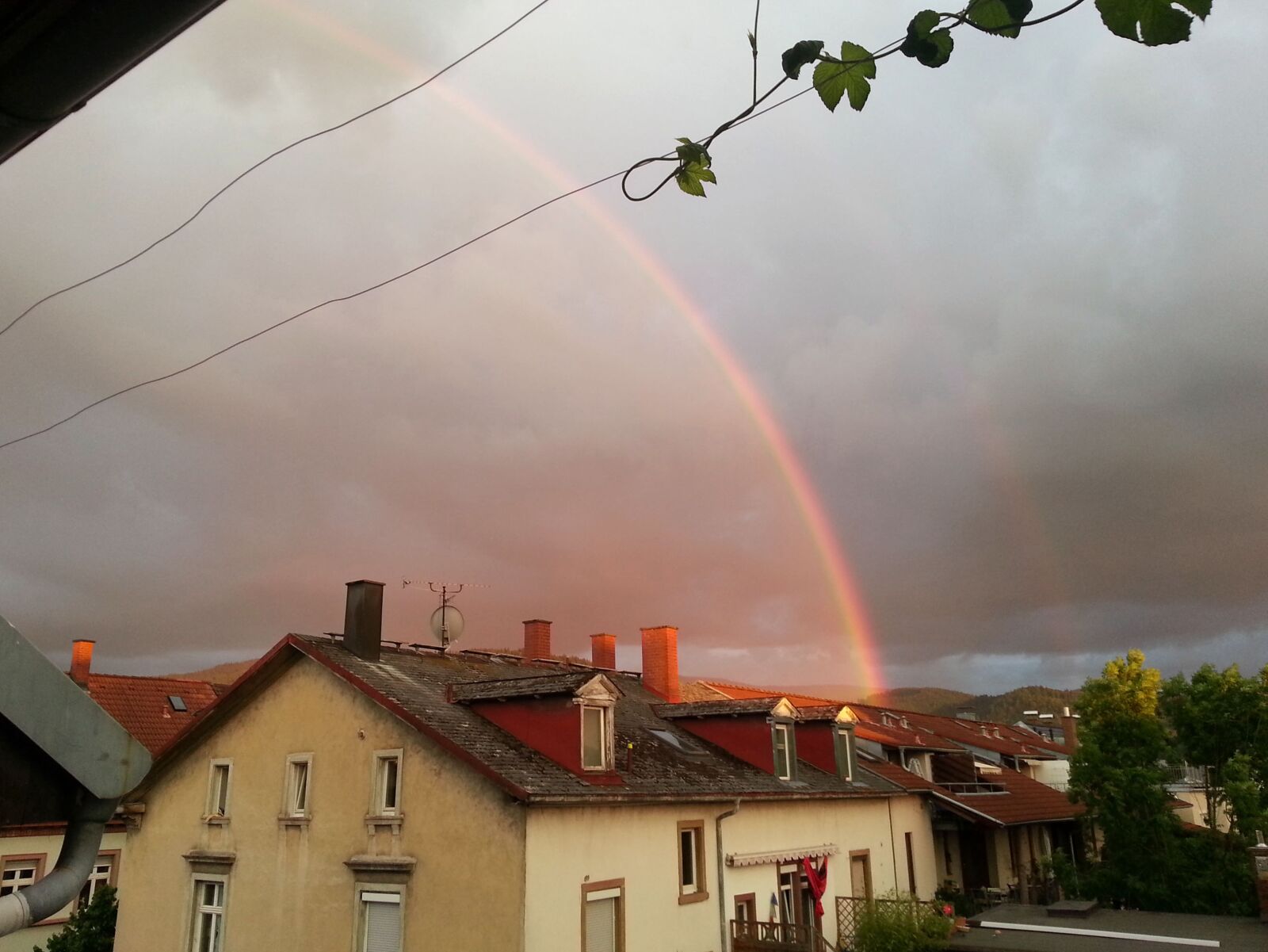 Samsung Galaxy S3 sample photo. Rainbow, sky, roof photography
