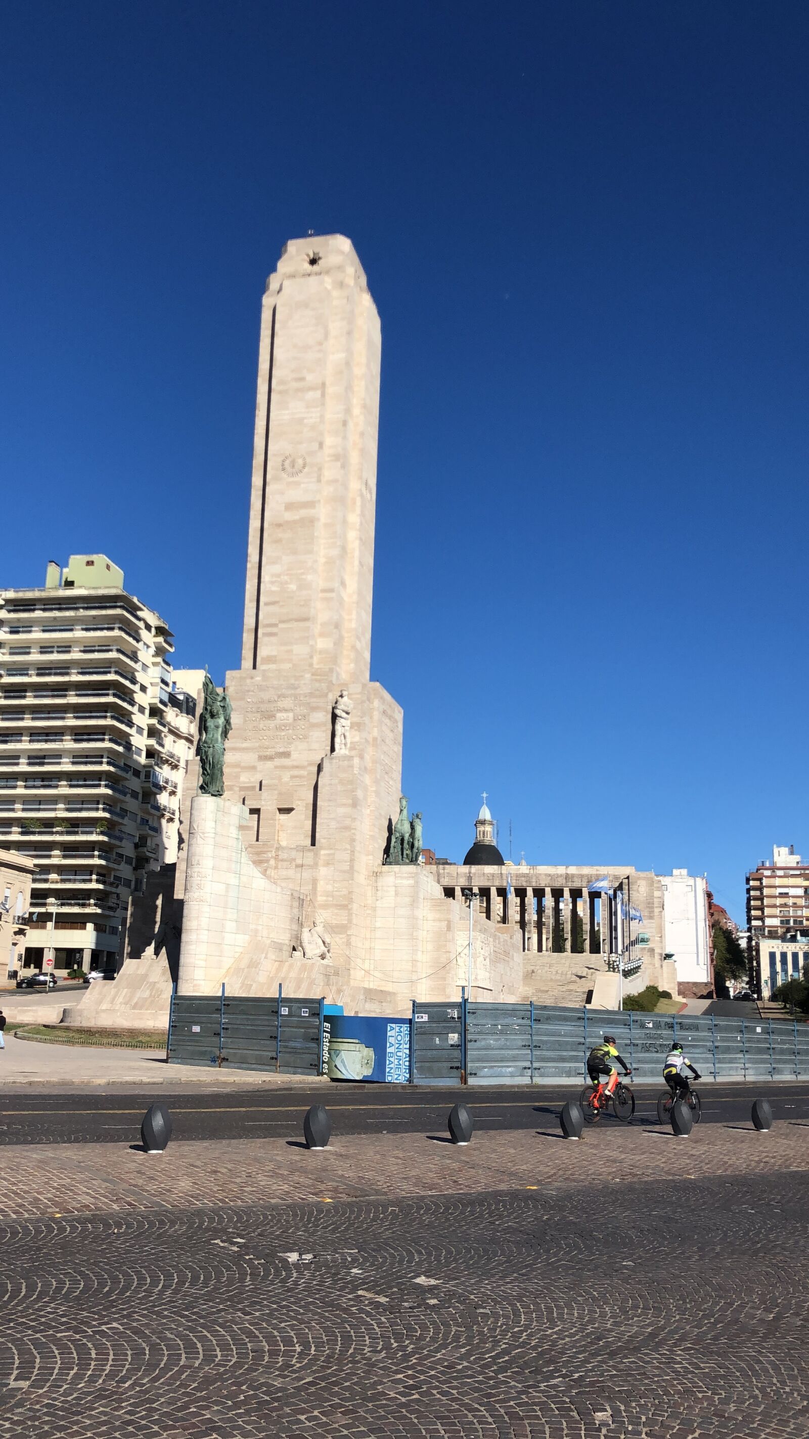 Apple iPhone X + iPhone X back camera 4mm f/1.8 sample photo. Monument, school, flag photography