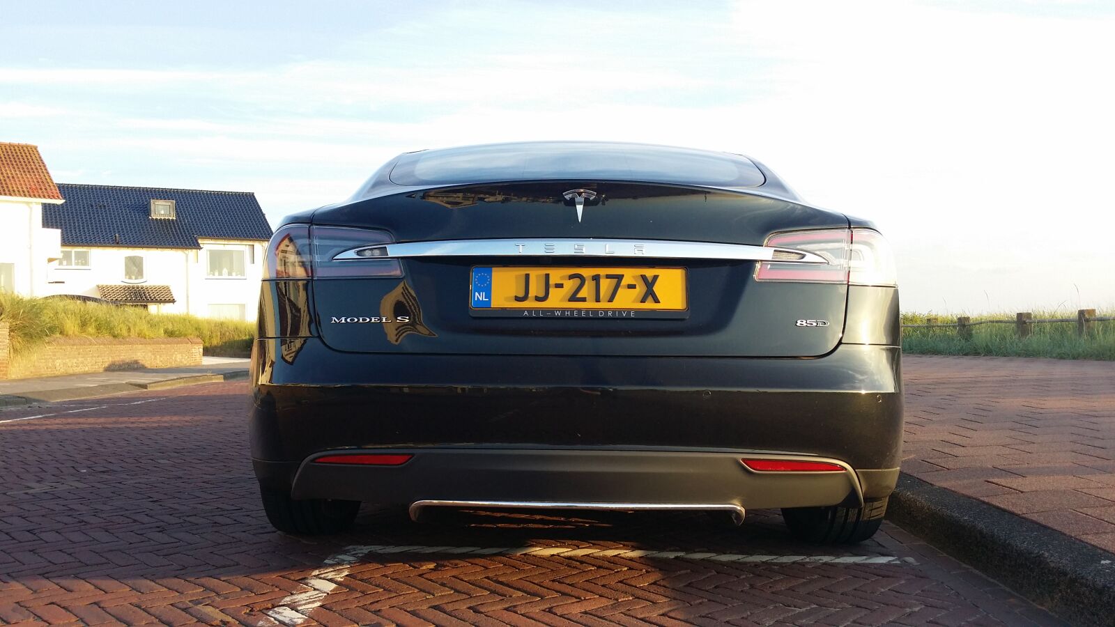 Samsung Galaxy S4 sample photo. Dutch, netherlands, summer, tesla photography