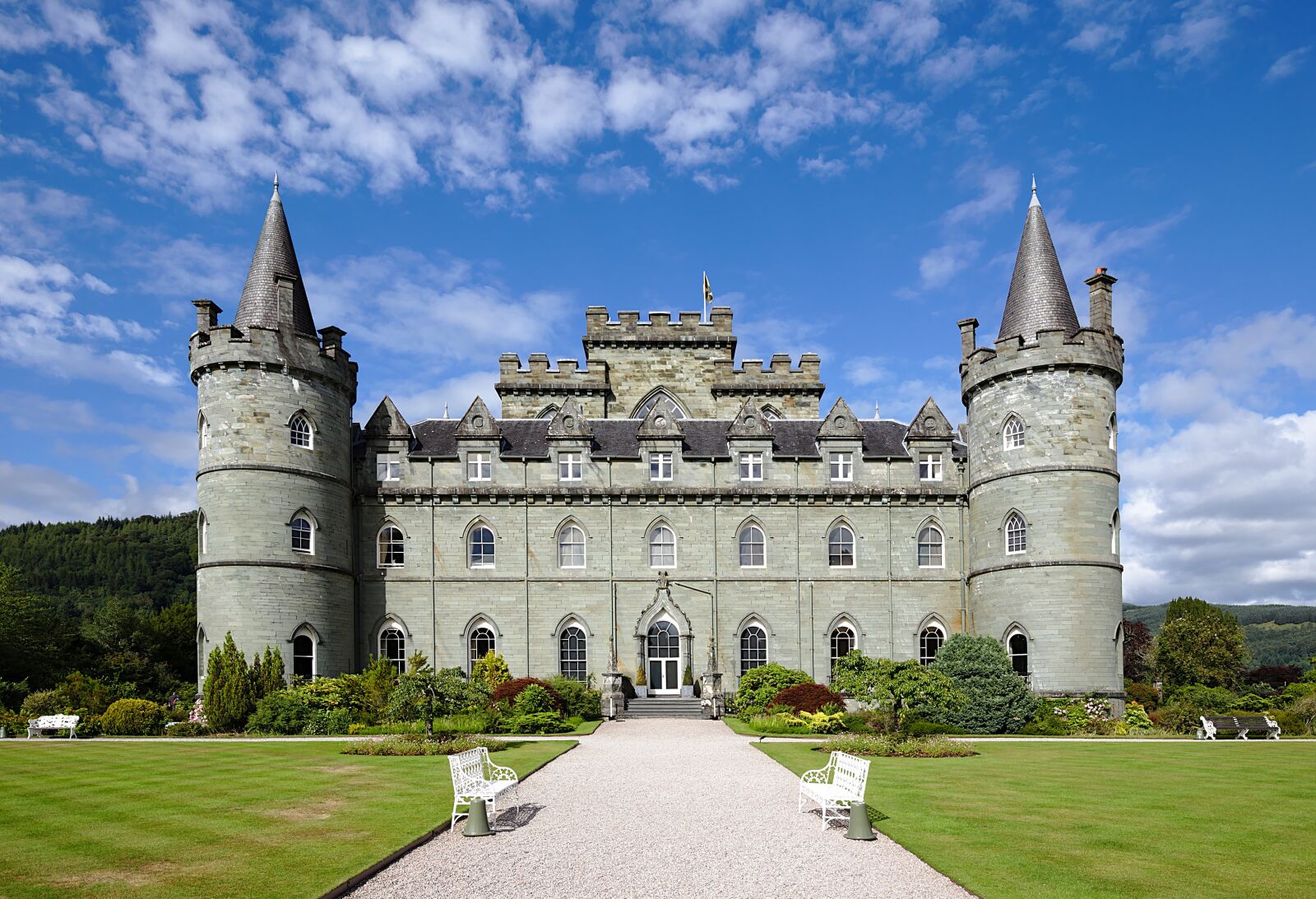 Canon EF 16-35mm F4L IS USM sample photo. Castle, scotland, architecture photography