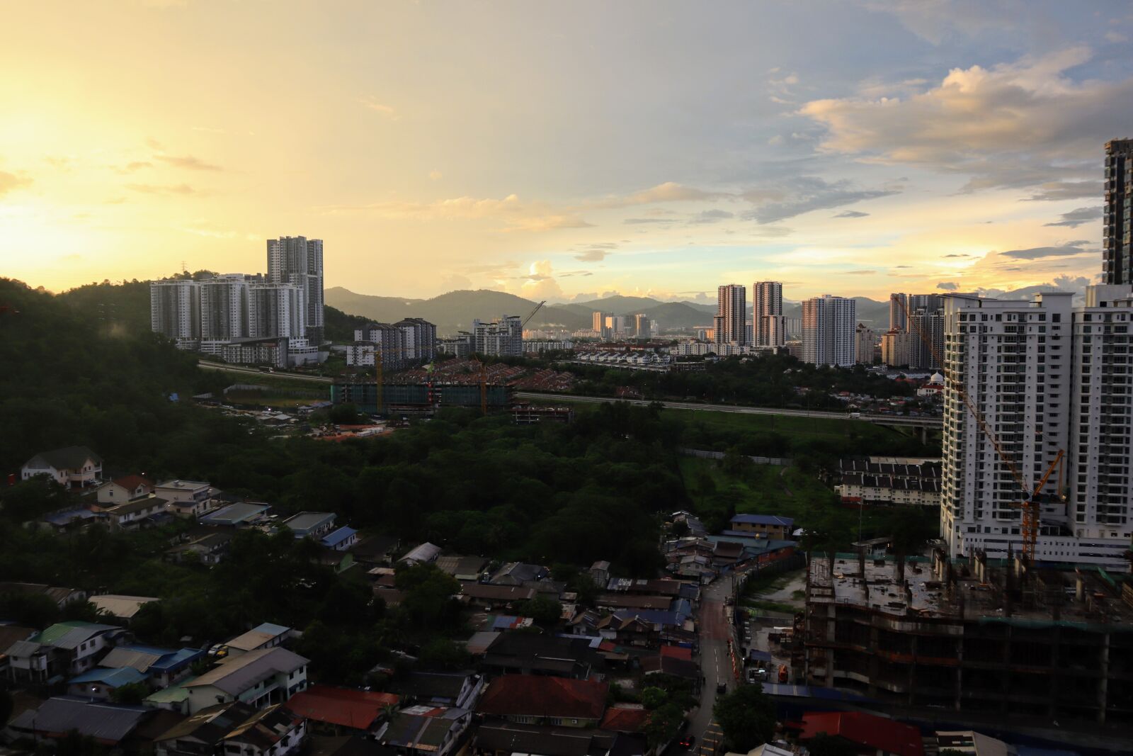 Canon EOS M50 (EOS Kiss M) sample photo. Segambut, kuala lumpur, sunset photography