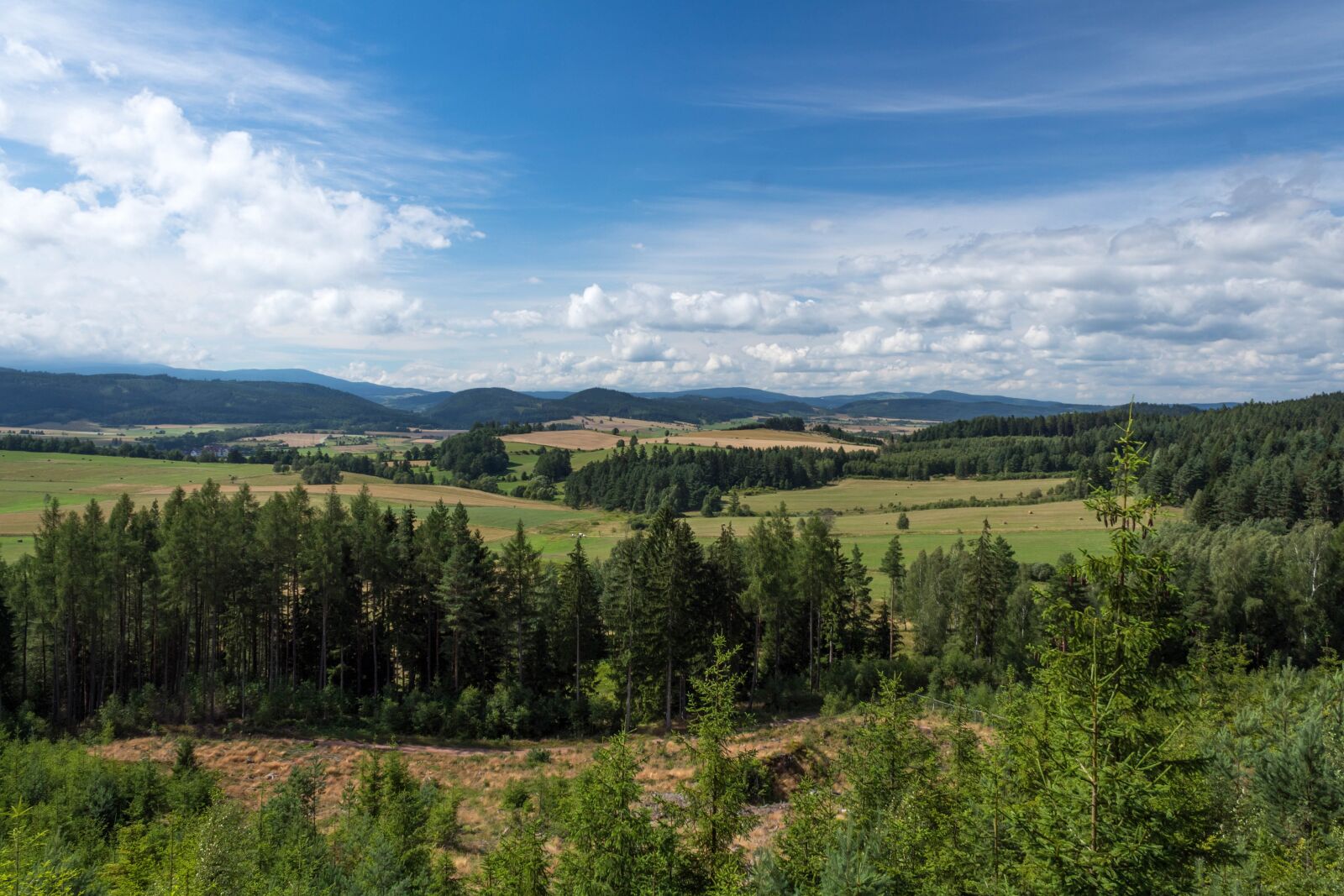 Canon EOS 1300D (EOS Rebel T6 / EOS Kiss X80) sample photo. Nature, sky, panoramic photography