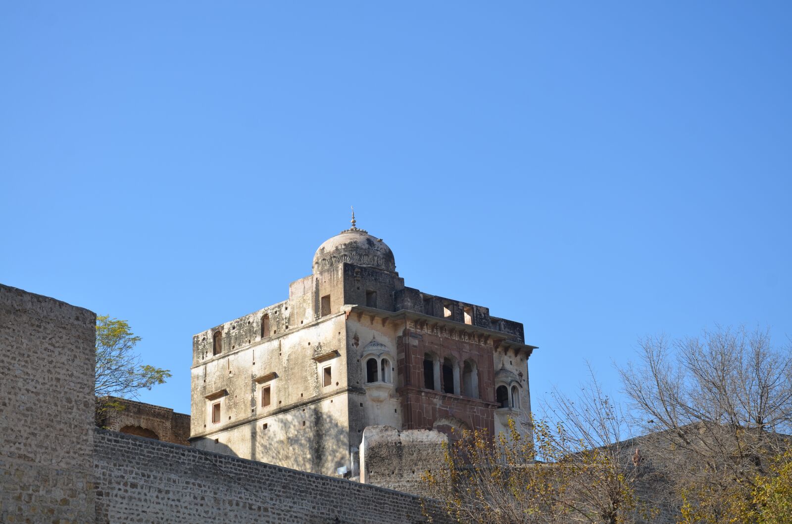 Nikon D7000 sample photo. Katas raj temples, temple photography