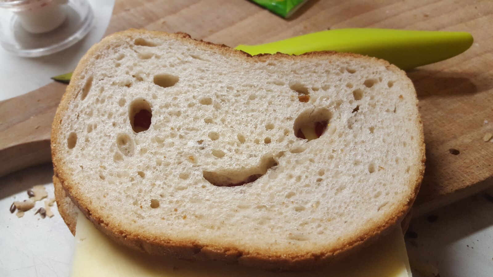 Samsung Galaxy S6 sample photo. Bread, eating, loaf photography