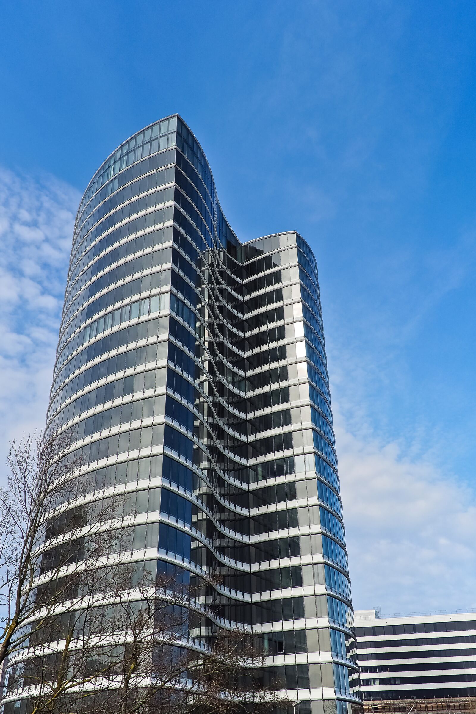 Olympus OM-D E-M10 sample photo. Architecture, skyscraper, glass facades photography