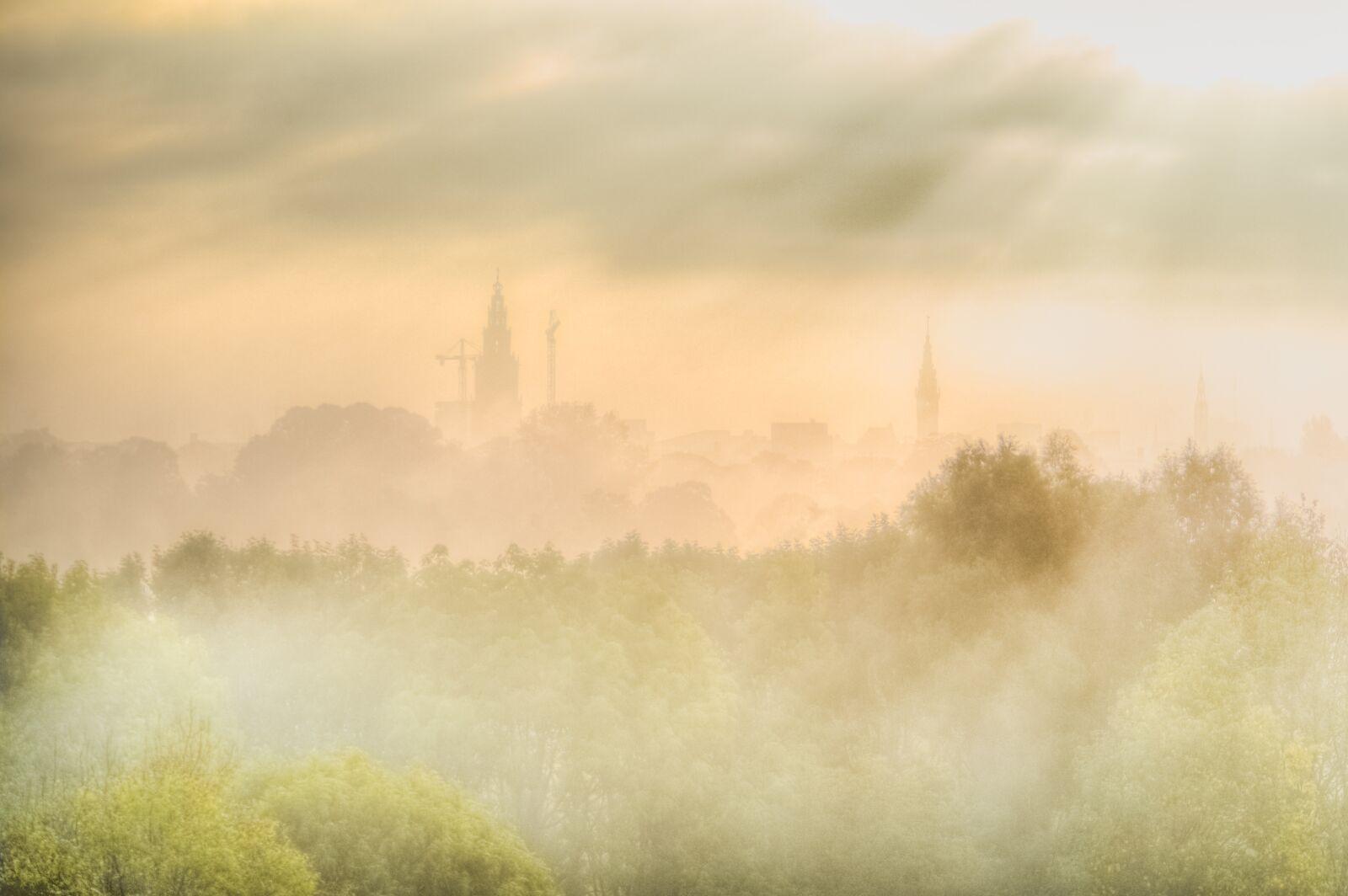 Nikon D600 sample photo. Cityscape, fog, light photography