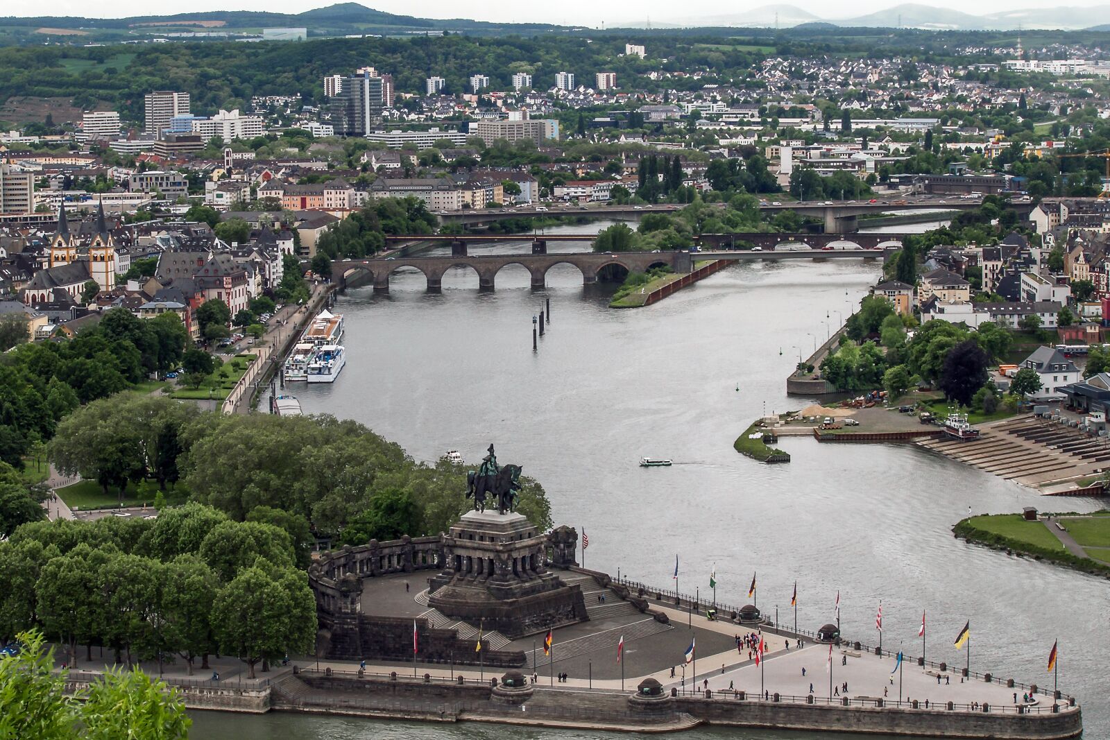Canon EF-S 55-250mm F4-5.6 IS sample photo. Koblenz, german corner, mosel photography