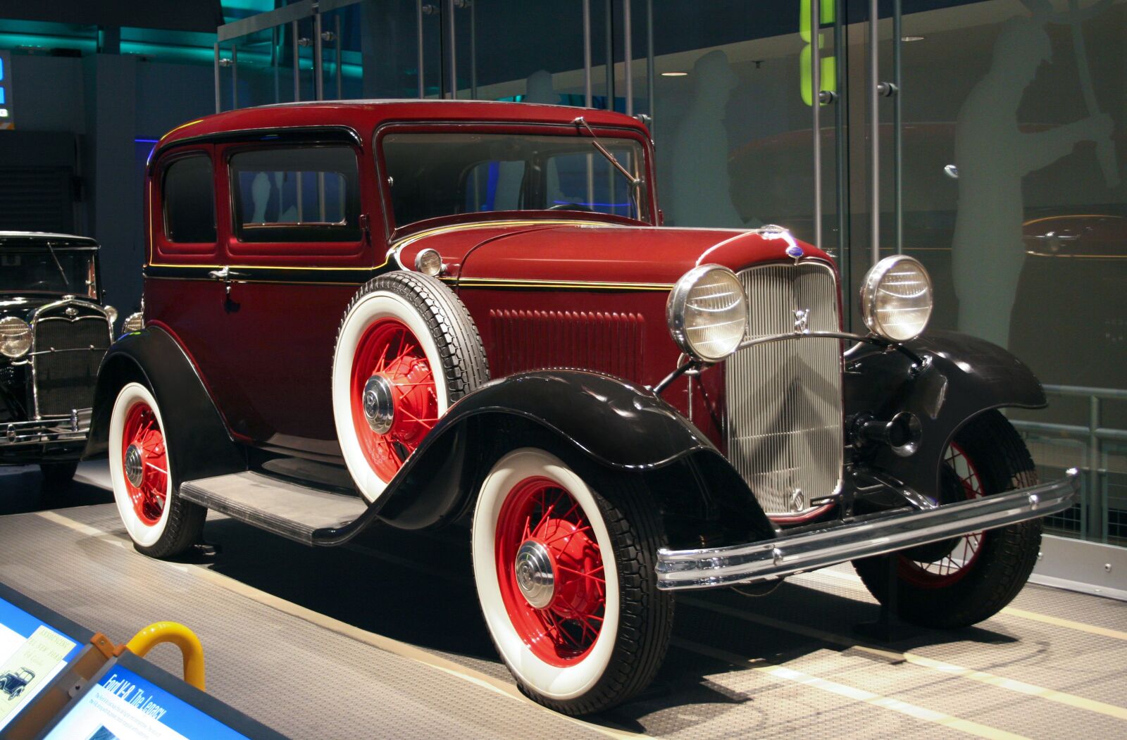Canon EOS 20D sample photo. Vintage car, classic car photography