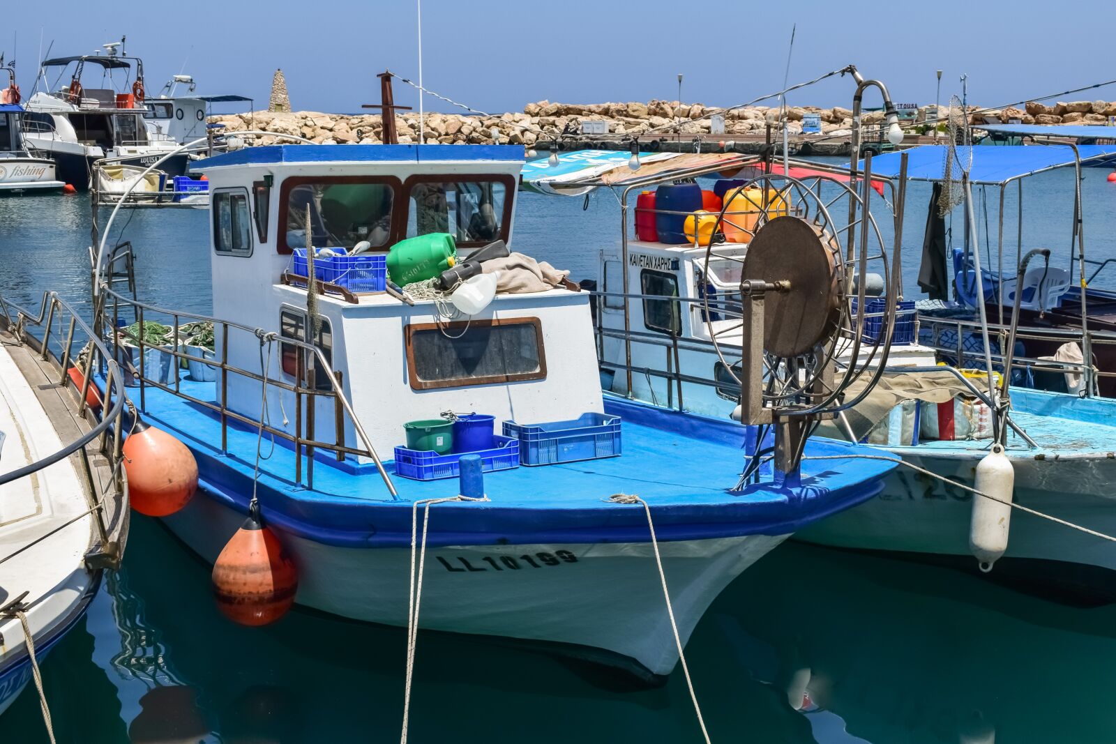 Nikon D3300 sample photo. Fishing boat, harbor, island photography