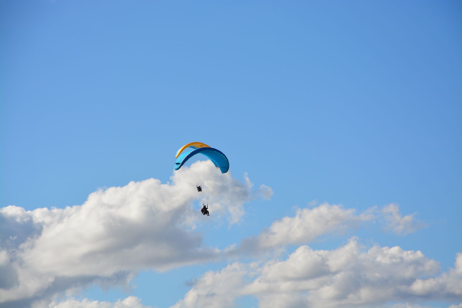 Nikon D5200 sample photo. Paragliding, paraglider, paragliding duo photography