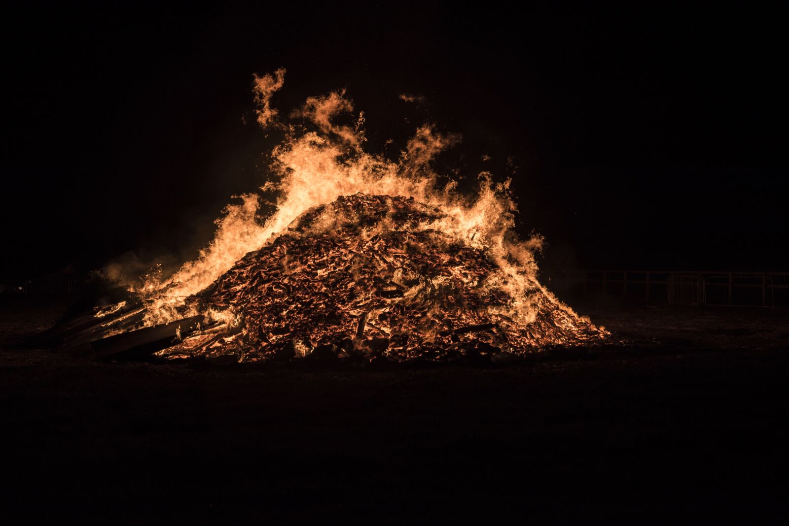 Nikon D750 sample photo. Fireworks, bonfire night, guy photography