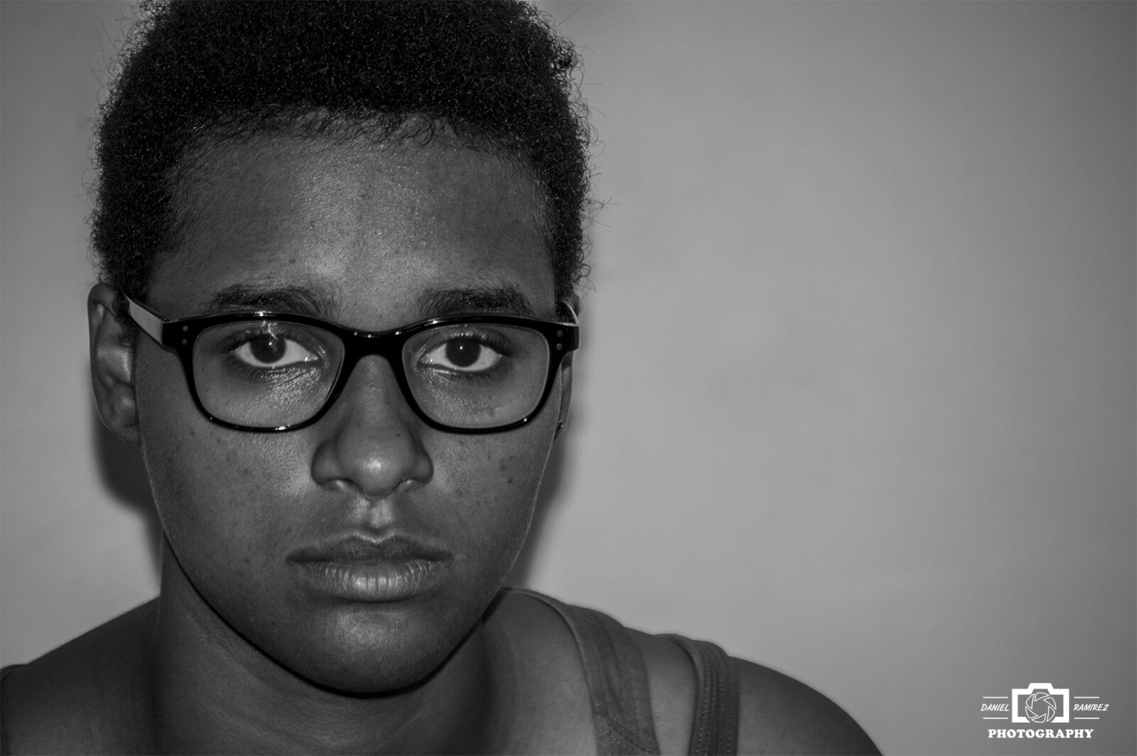 Nikon D3200 sample photo. Expressive, face, loveless photography