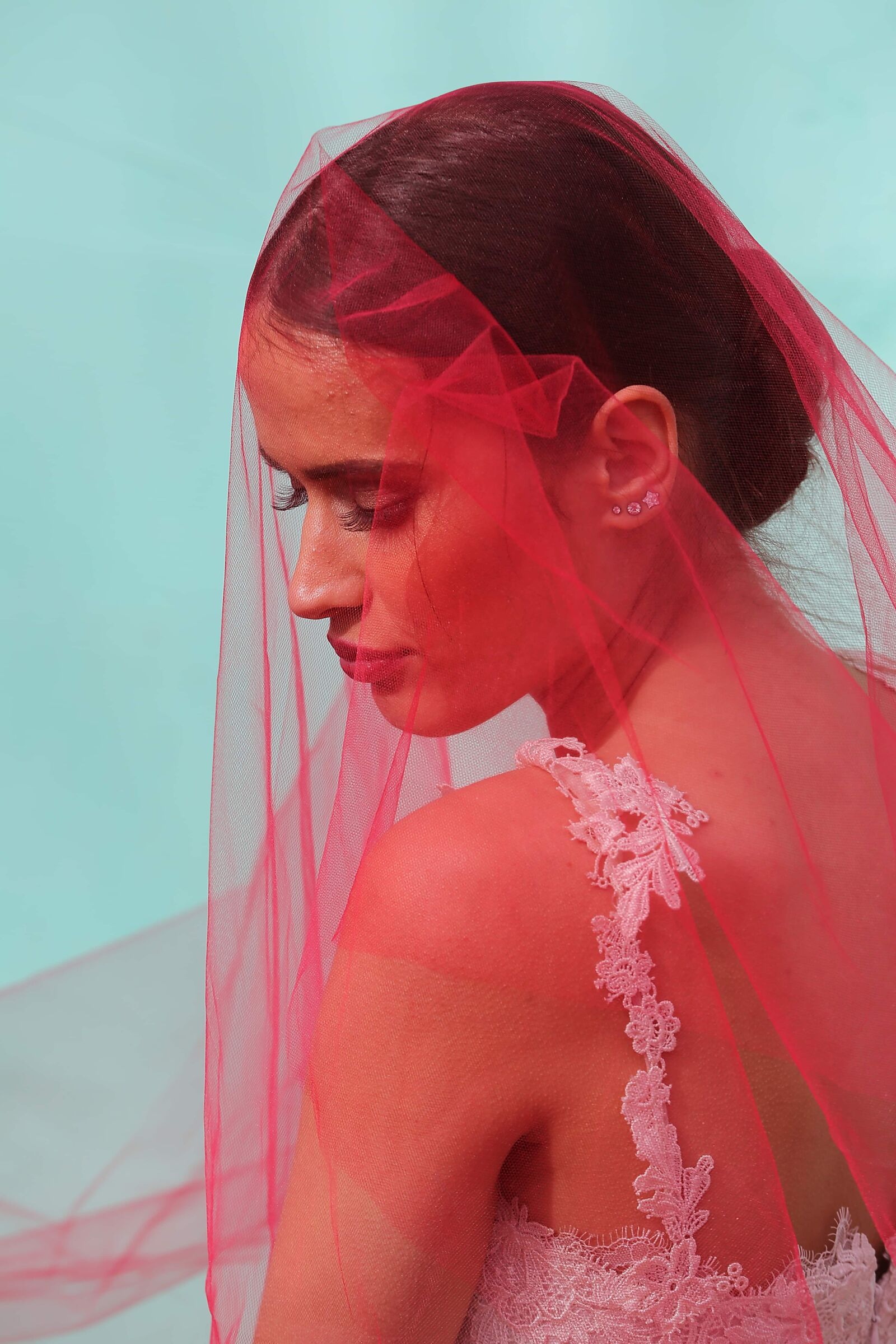 Canon EF 70-200mm F2.8L IS II USM sample photo. Bride, dress, red, veil photography