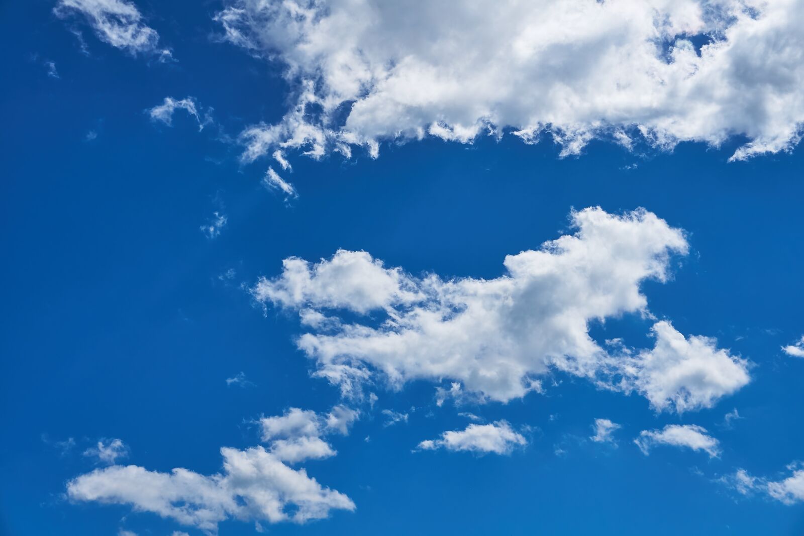 Sony a6000 sample photo. Clouds, white, spring photography