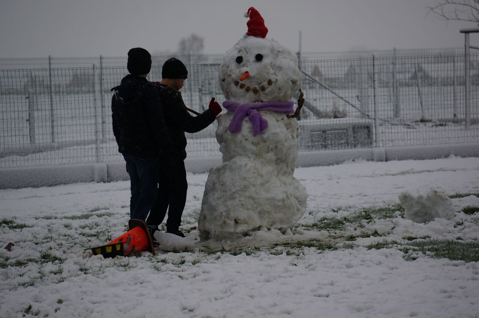 Sony Alpha NEX-6 sample photo. Snowman, winter, snowmen photography