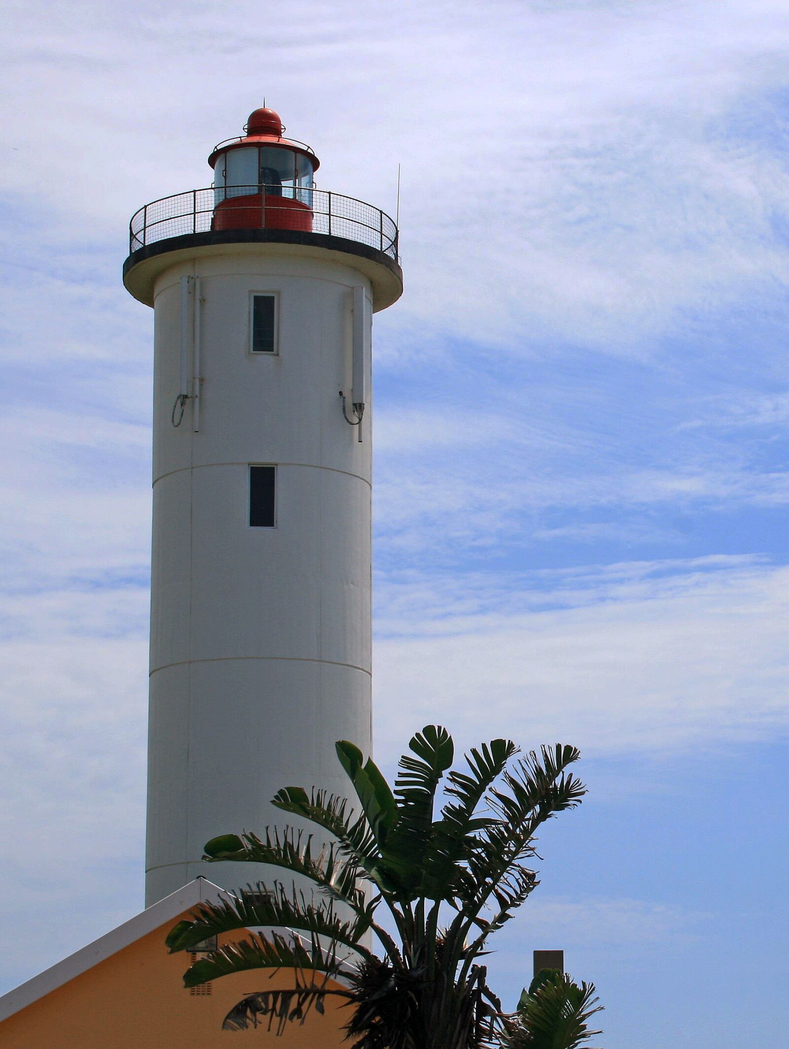 Canon EOS 400D (EOS Digital Rebel XTi / EOS Kiss Digital X) sample photo. Lighthouse, nautical, beacon photography