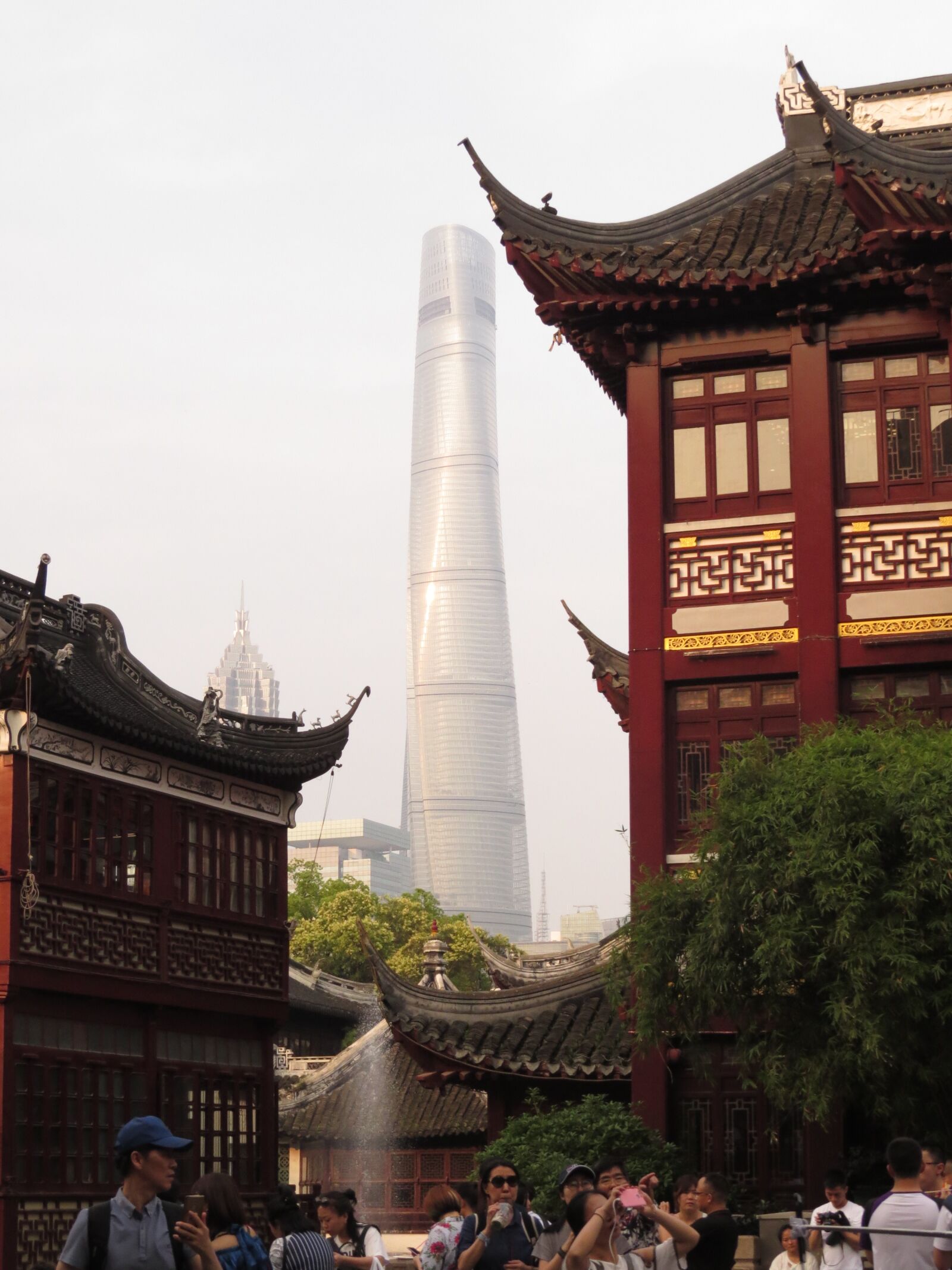 Canon PowerShot SX50 HS sample photo. Contrasts, architecture, shanghai photography