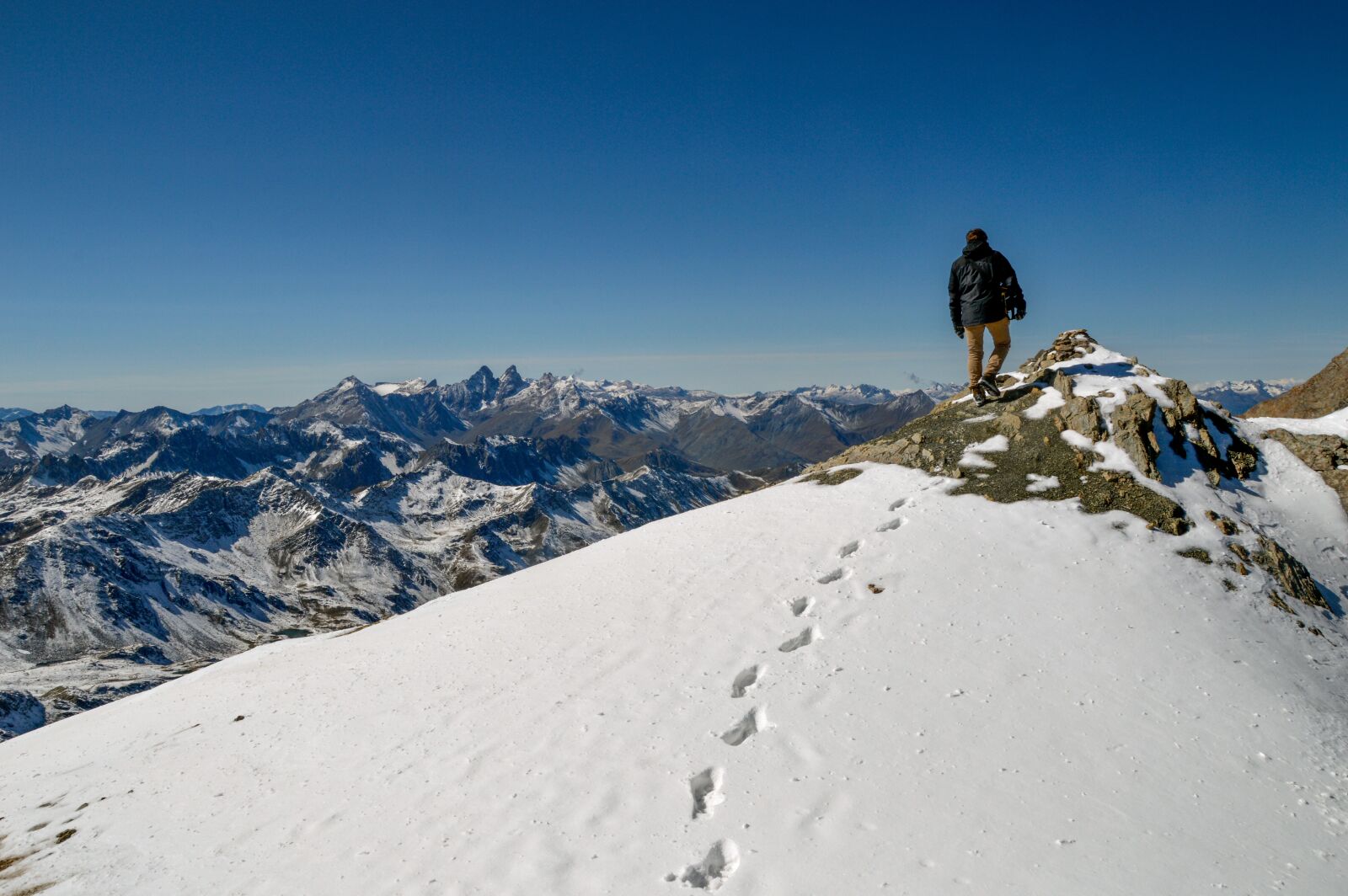 Nikon D3200 sample photo. Success, challenge, mountain photography