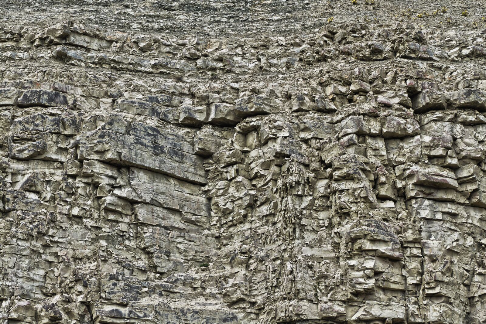 Panasonic Lumix DMC-FZ1000 sample photo. Quarry, rock, stone photography