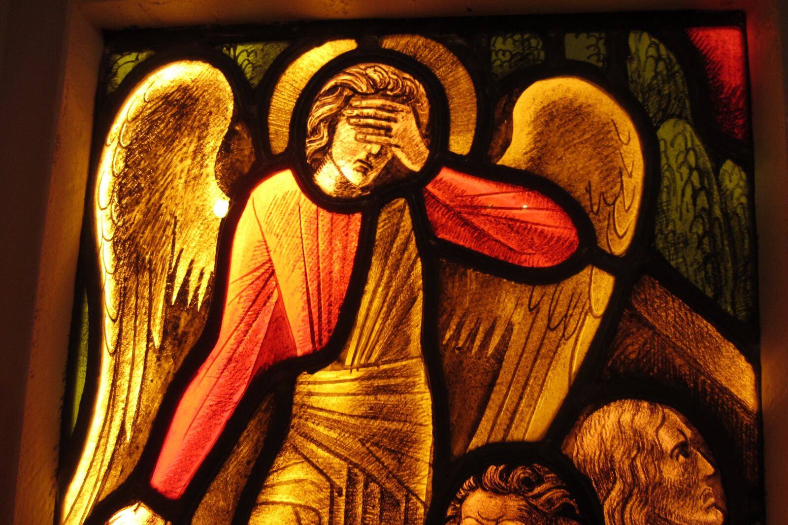 Canon PowerShot ELPH 300 HS (IXUS 220 HS / IXY 410F) sample photo. Angel, stained, glass photography