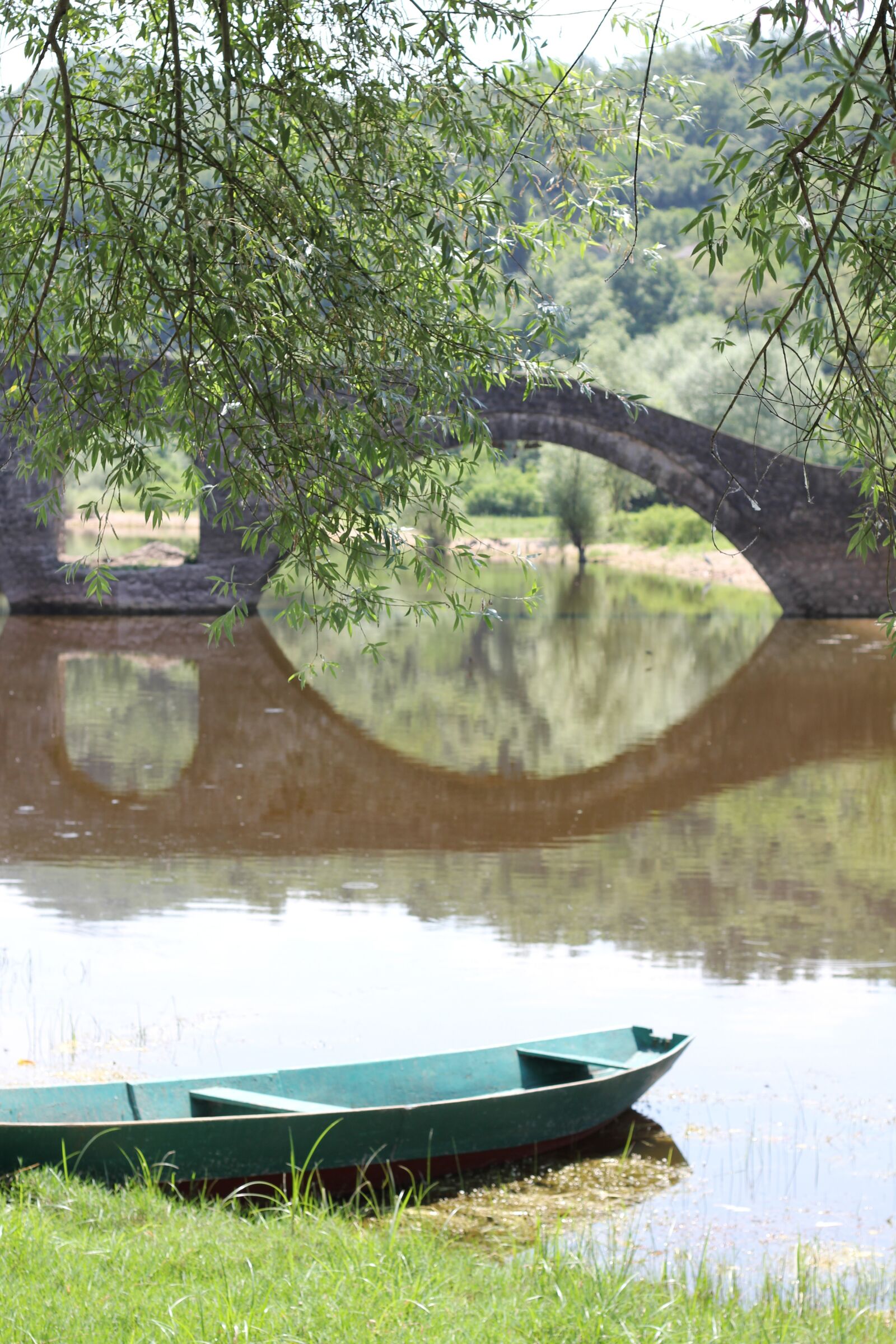 Canon EOS 60D + Canon EF 50mm F1.8 II sample photo. Bridge, pond, water photography