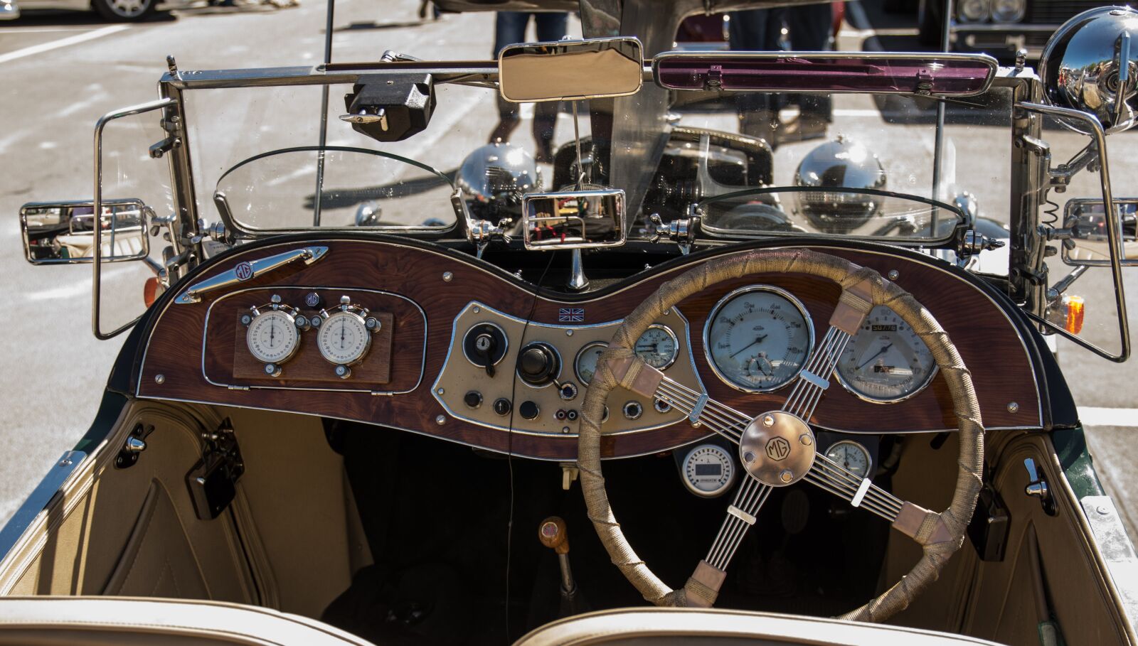 Pentax K-3 sample photo. Cockpit, dashboard, mg photography