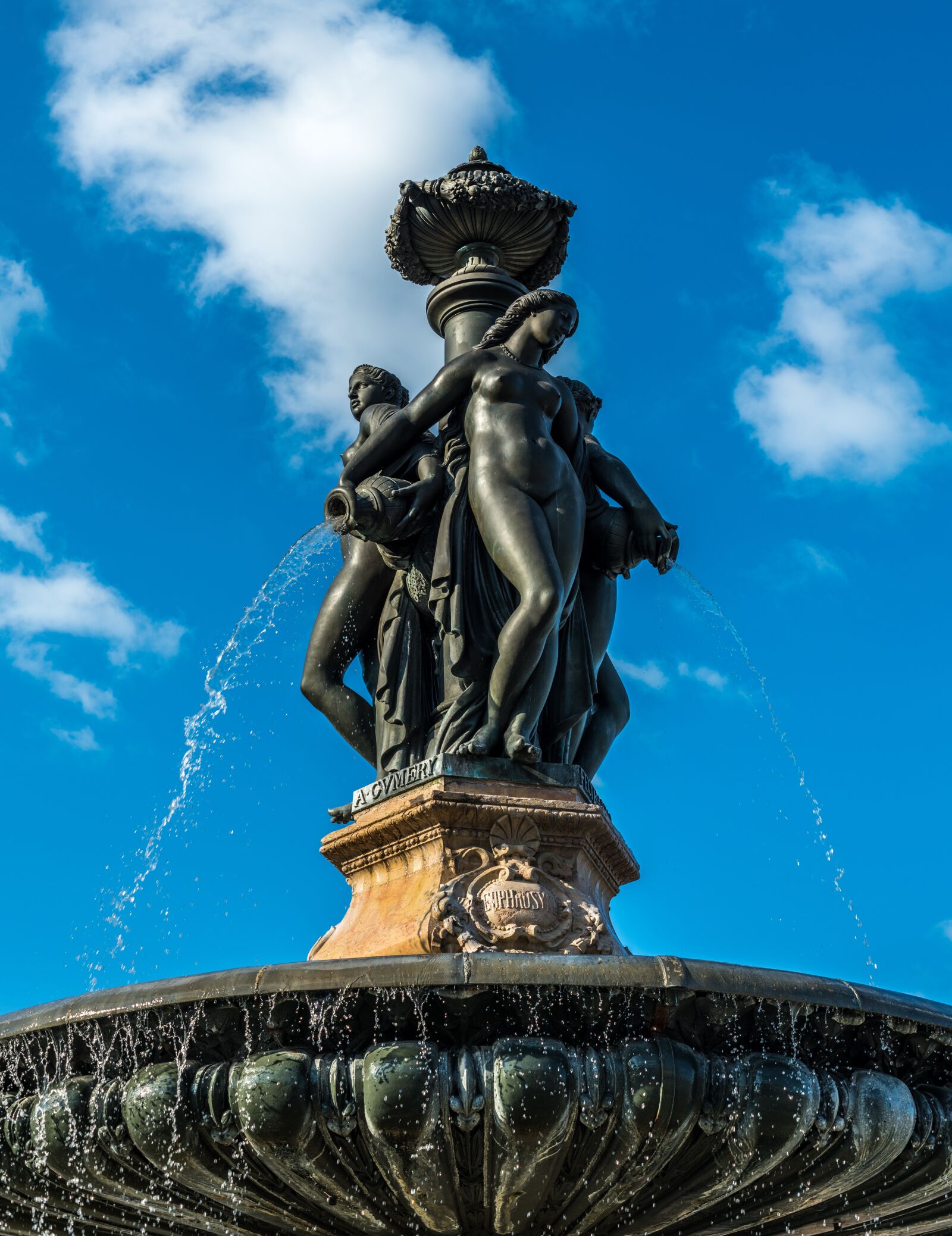 ZEISS Milvus 50mm F1.4 sample photo. France, urban, city photography