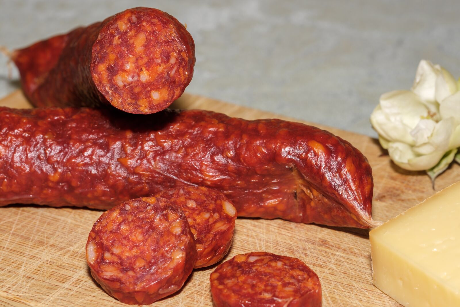 Fujifilm X-T2 + Fujifilm XF 80mm F2.8 R LM OIS WR Macro sample photo. Sausage, salami, paprika salami photography