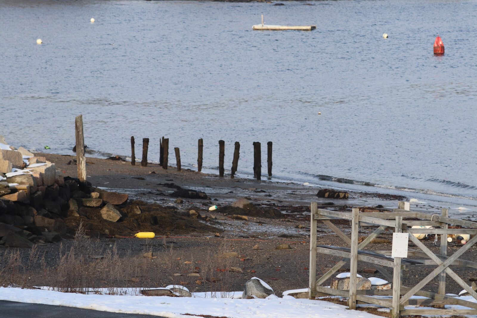Canon EOS 800D (EOS Rebel T7i / EOS Kiss X9i) sample photo. Boat docks, lakes, dock photography