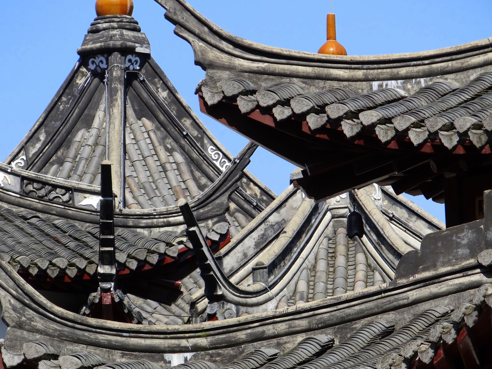 Sony DSC-HX200V sample photo. Chinese, architecture, hamburg photography